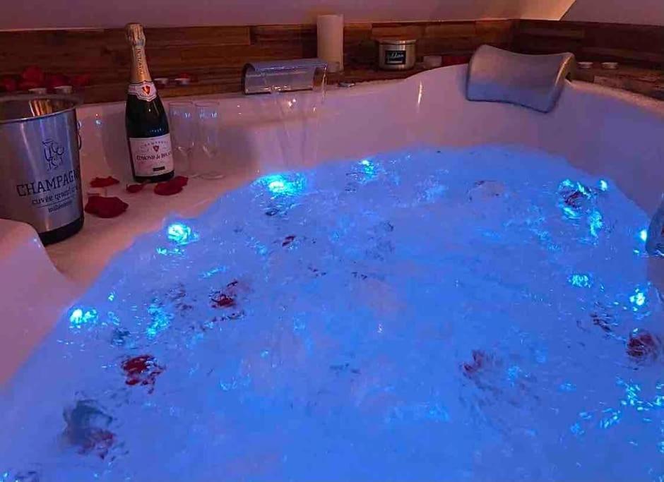 Sejour Detente Au Coeur De Macon Spa,Cine,Bouteille Offerte Exteriér fotografie