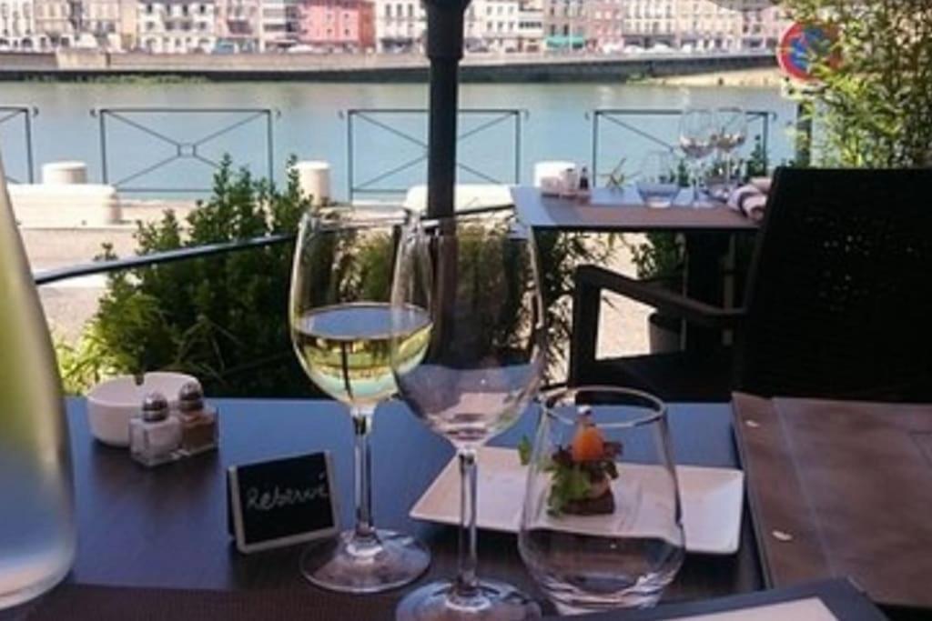 Sejour Detente Au Coeur De Macon Spa,Cine,Bouteille Offerte Exteriér fotografie